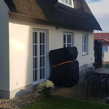Reetdachhaus Mit Eigenem Strandkorb In Wohlenberg An Der Ostsee Ngoại thất bức ảnh