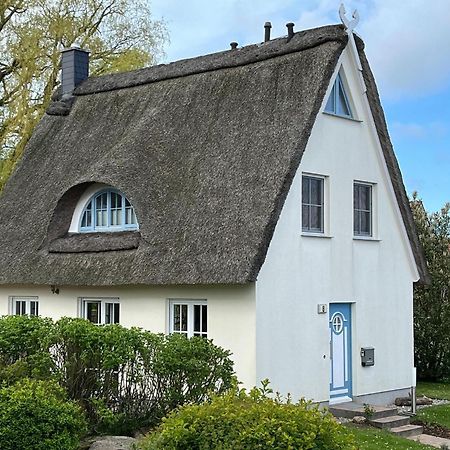 Reetdachhaus Mit Eigenem Strandkorb In Wohlenberg An Der Ostsee Ngoại thất bức ảnh