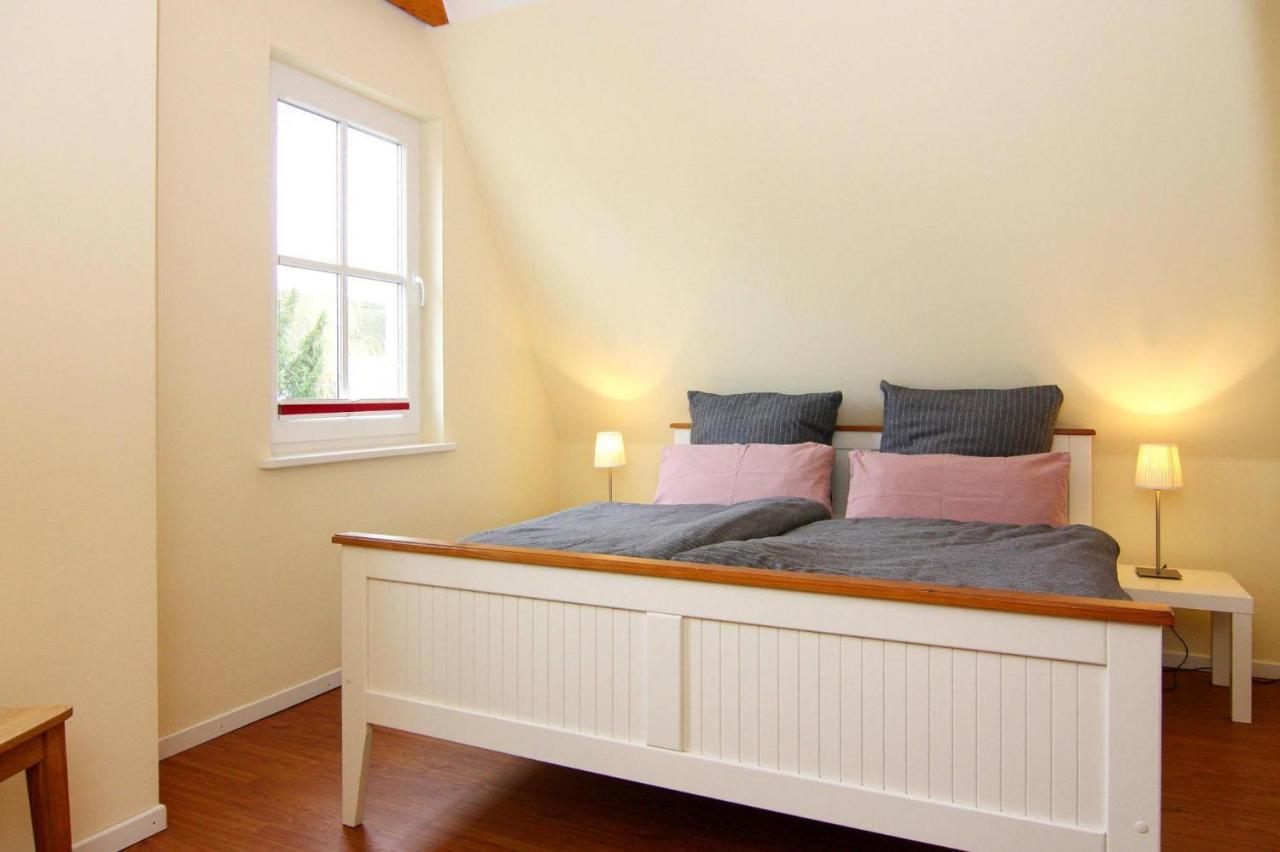 Reetdachhaus Mit Eigenem Strandkorb In Wohlenberg An Der Ostsee Ngoại thất bức ảnh