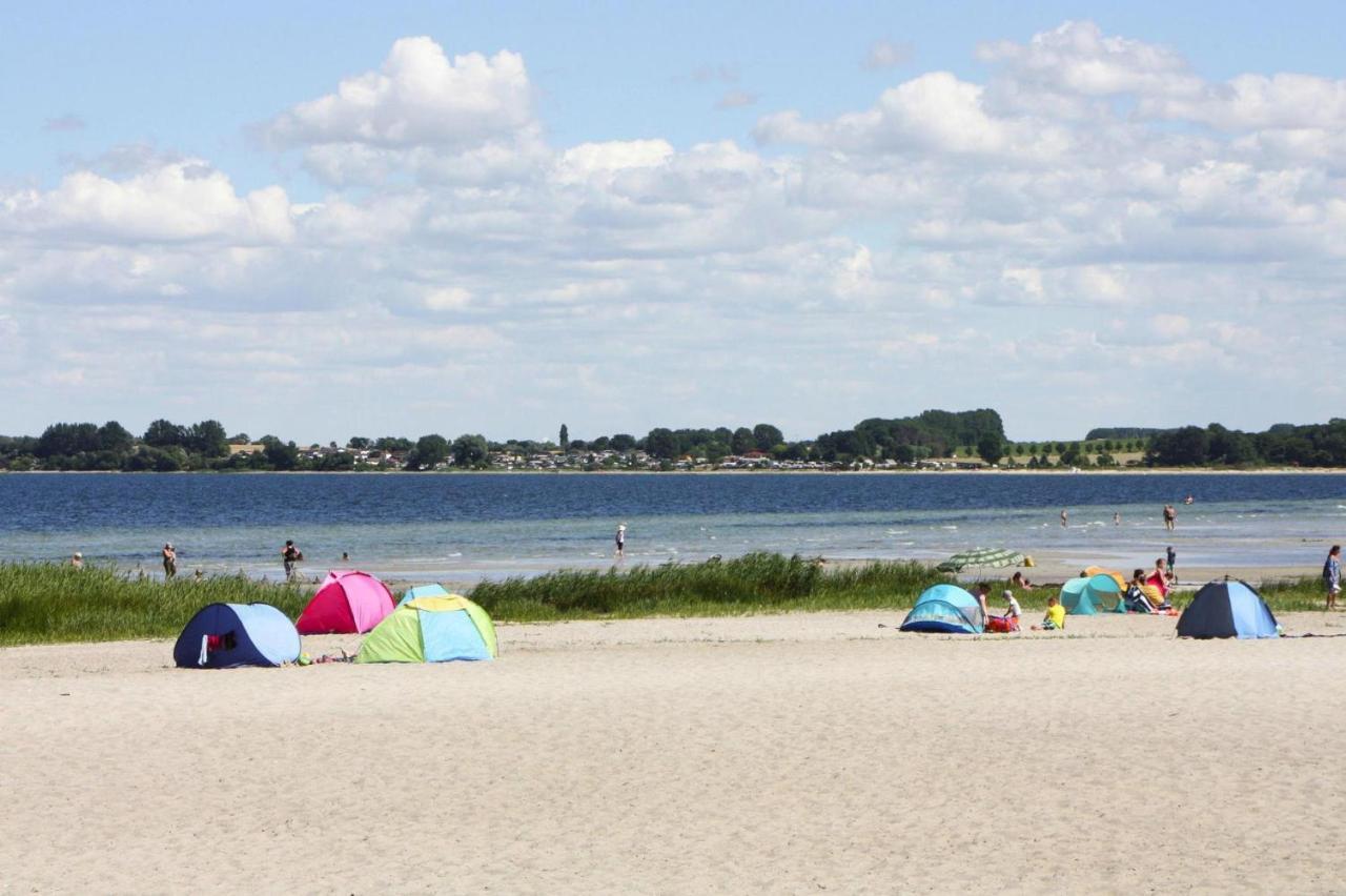 Reetdachhaus Mit Eigenem Strandkorb In Wohlenberg An Der Ostsee Ngoại thất bức ảnh